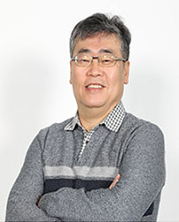 Professor Sanghyun Kim